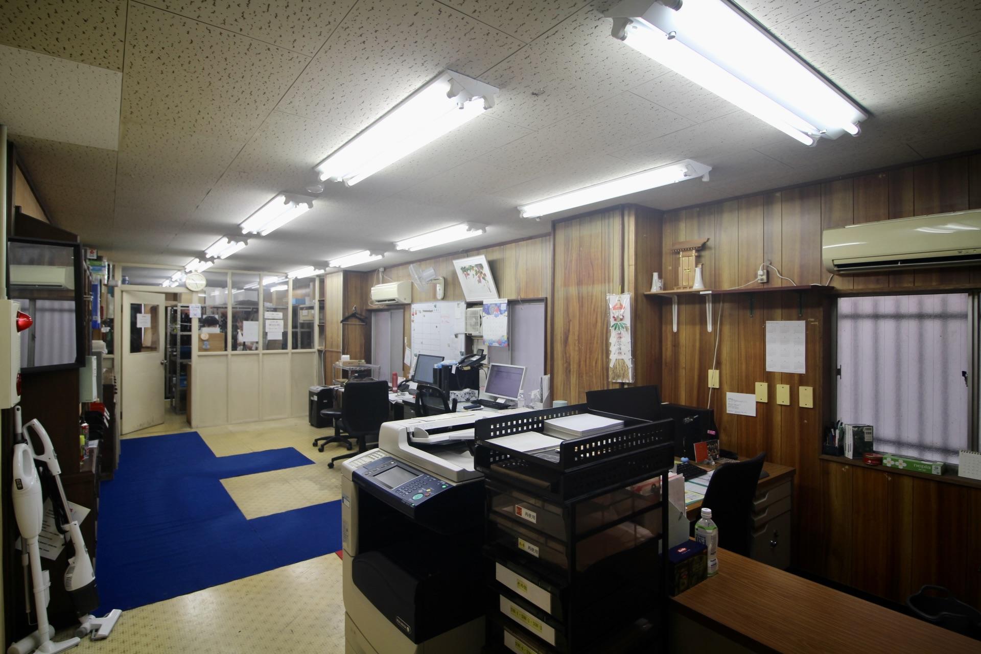 神戸市中央区北野町の売買物件/既存の建具を活かすもよし、思い切って変えるもよし。お好きな形でリノベーションを。