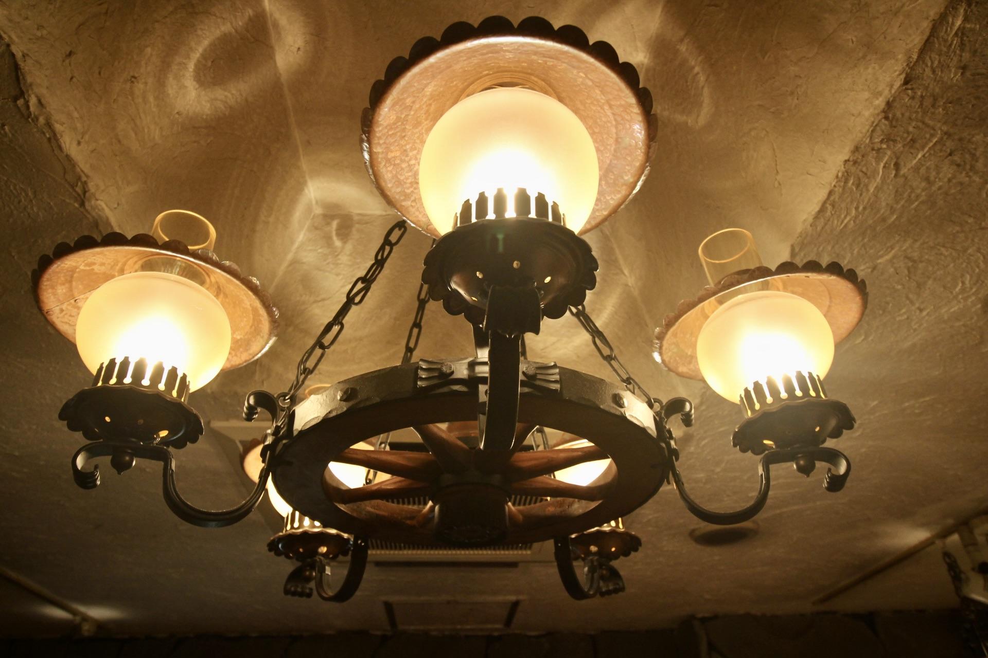 神戸市中央区北野町の売買物件/アンティークの照明