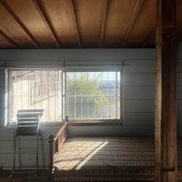 神戸市須磨区上細沢町の売買物件/窓がたくさんあります。