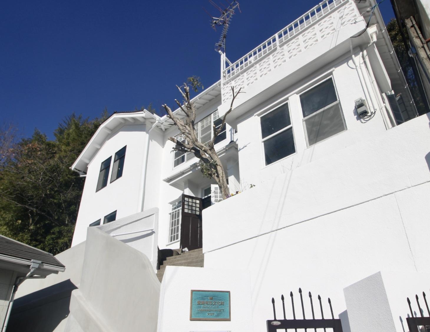 神戸市中央区諏訪山町の賃貸物件/思わず立ち止まって、見とれてしまった白亜の外観