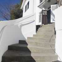 神戸市中央区諏訪山町の賃貸物件/この曲線のアプローチも素敵