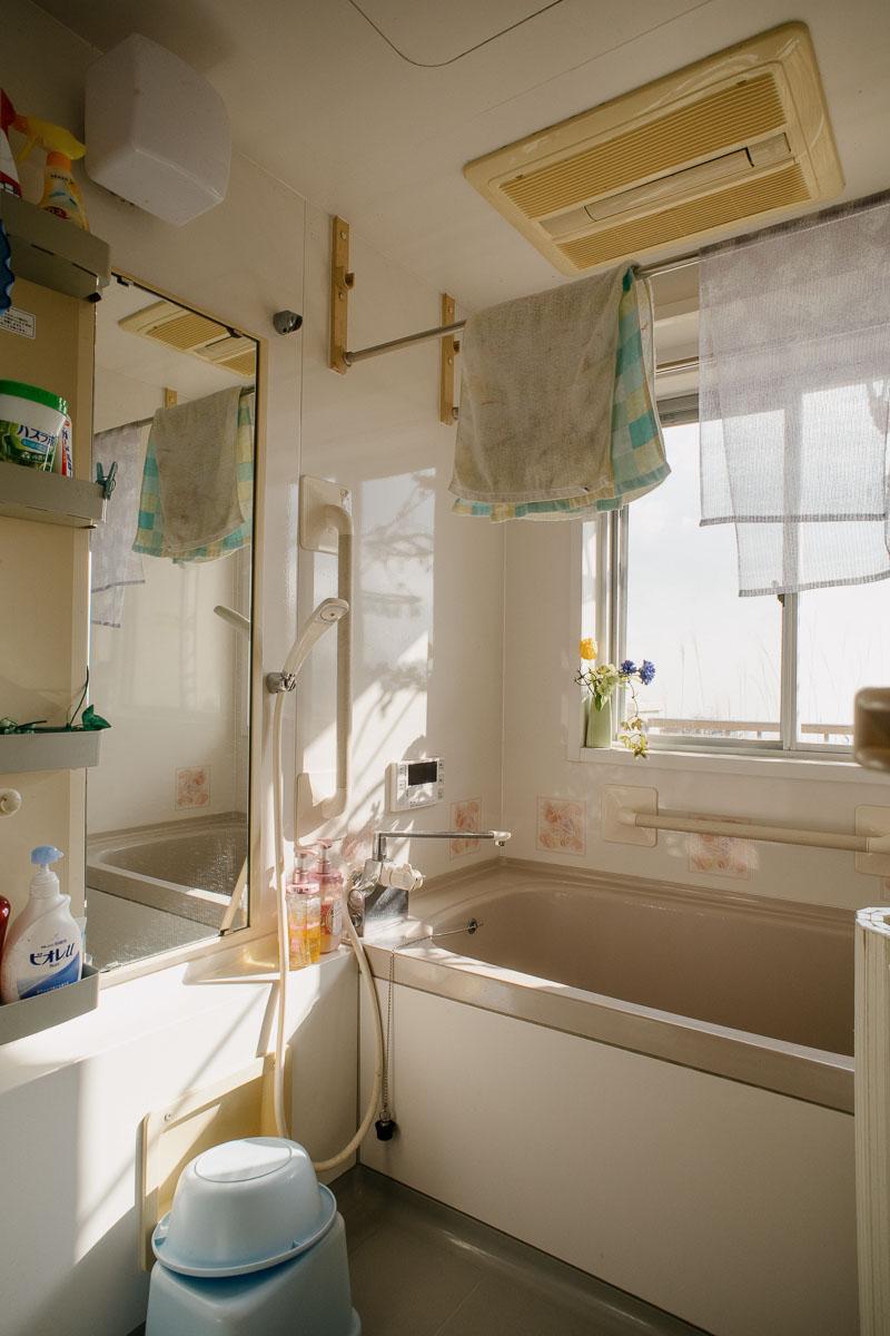 神戸市灘区六甲山町西谷山の売買物件/南向きのお風呂。浴室乾燥も嬉しい。