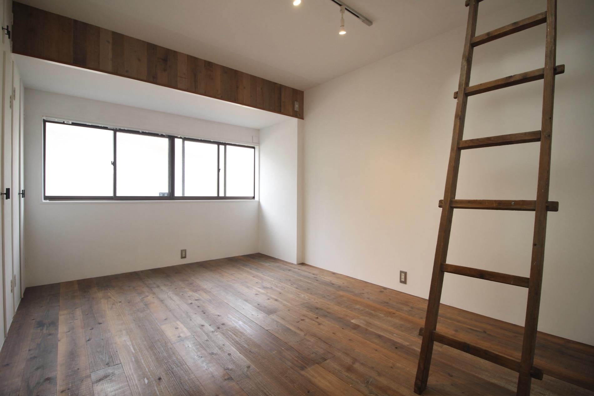 尼崎市杭瀬南新町の賃貸物件/重厚無垢なフローリング