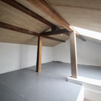 尼崎市杭瀬南新町の賃貸物件/屋根裏収納から光が溢れる。