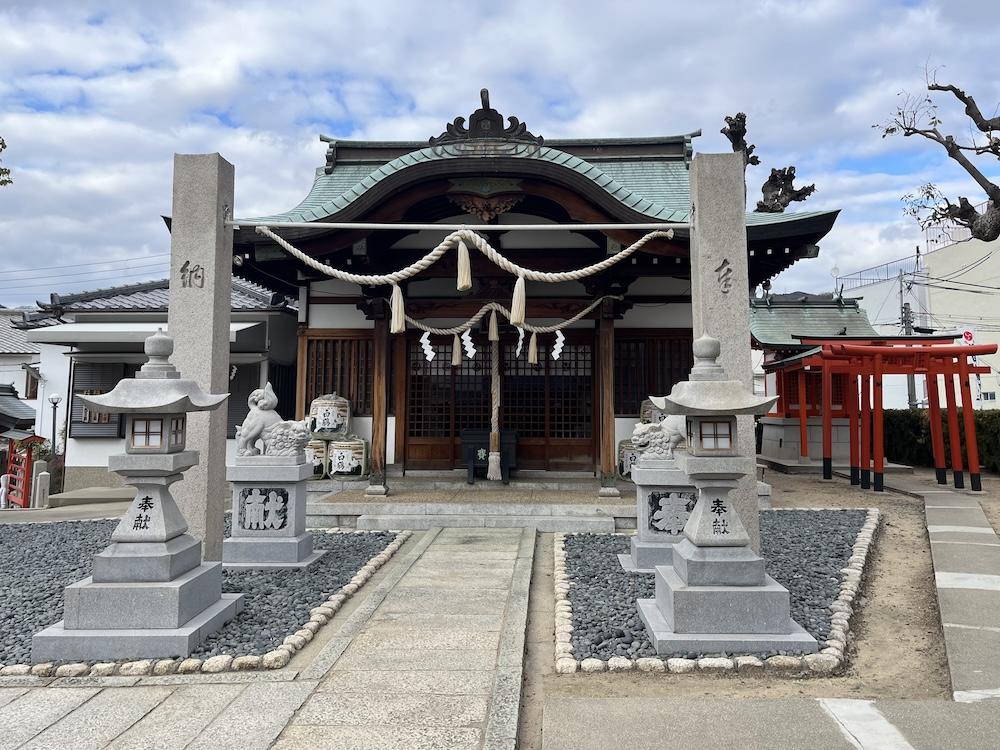 神戸市兵庫区荒田町の売買物件/ご近所では「八幡さん」の愛称で親しまれている荒田八幡宮
