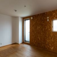 宝塚市高司の賃貸物件/構造用合板壁はDIYも可能