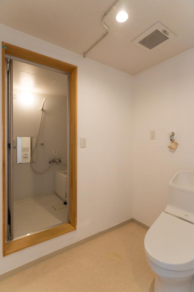 宝塚市高司の賃貸物件/トイレ、洗濯機置き場、脱衣所は一体