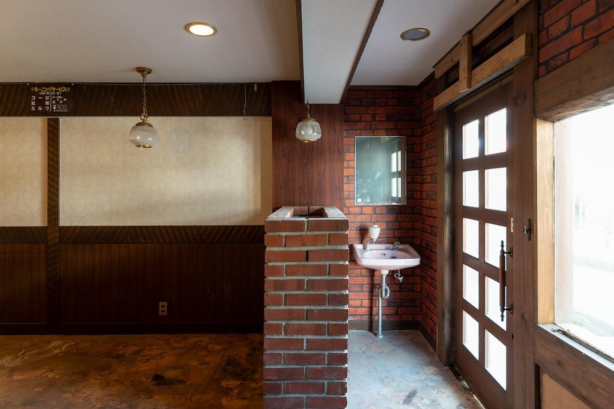 神戸市北区鈴蘭台東町の賃貸物件/煉瓦の花壇でワンクッション