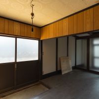 神戸市北区有野町唐櫃の売買物件/玄関から通り土間に戻して、家と畑をつなぐ空間に
