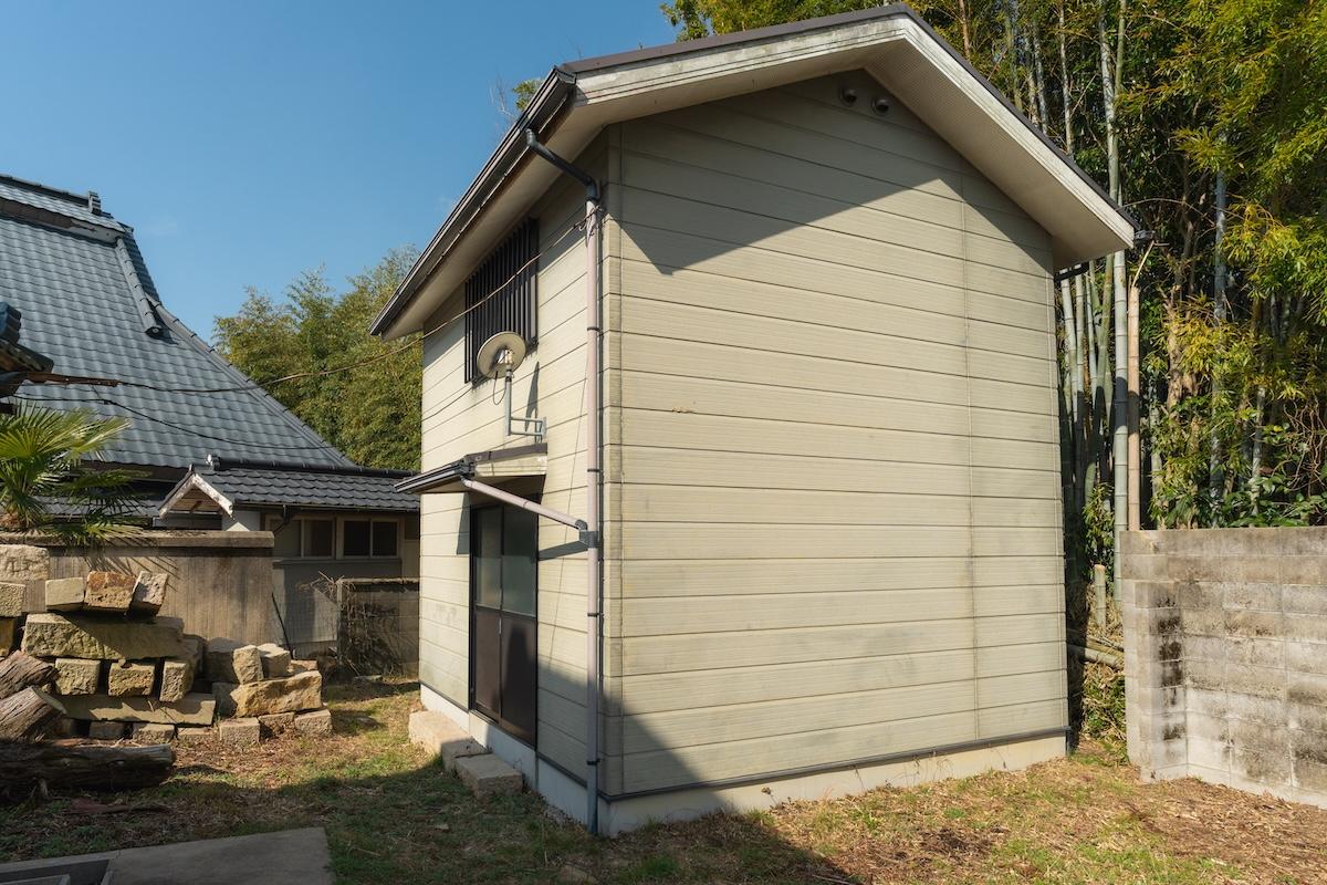 神戸市北区有野町唐櫃の売買物件/2階建ての物置もあり