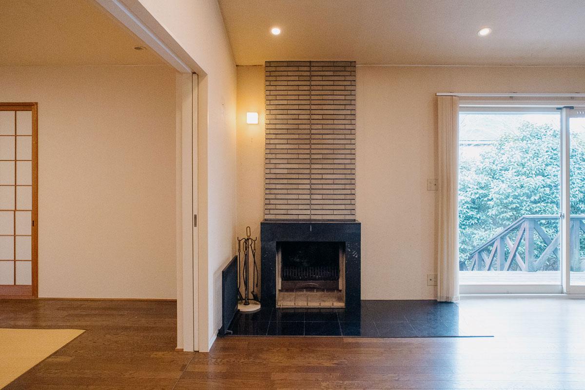 神戸市北区道場町生野の売買物件/レンガ造りの暖炉