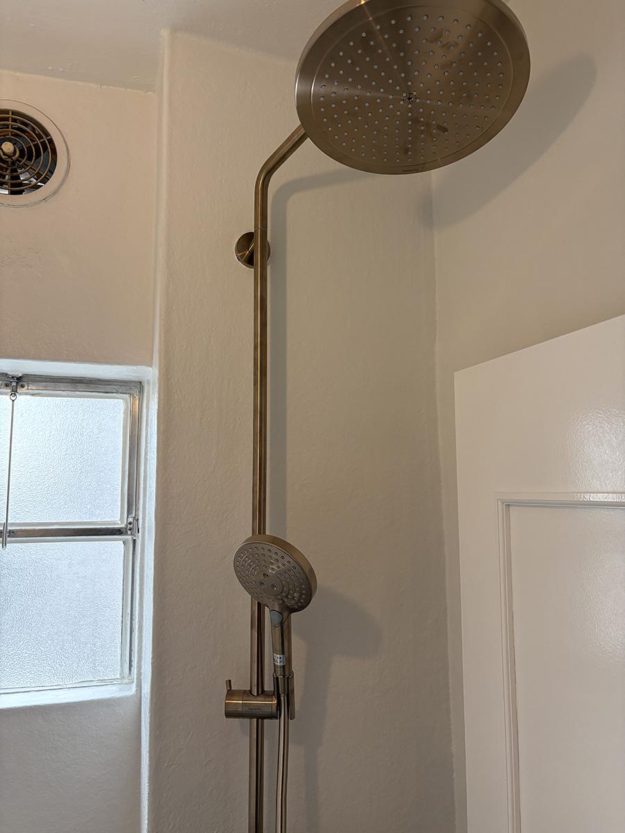 神戸市垂水区神陵台の売買物件/シャワーがでかい！かっこいい！