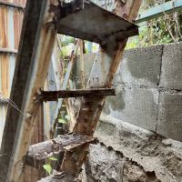 神戸市兵庫区熊野町の売買物件/ものみやぐらへと続く外階段