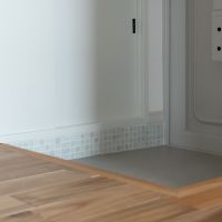 神戸市東灘区森北町の賃貸物件/玄関のモザイクタイルもさりげなく愛しいポイント