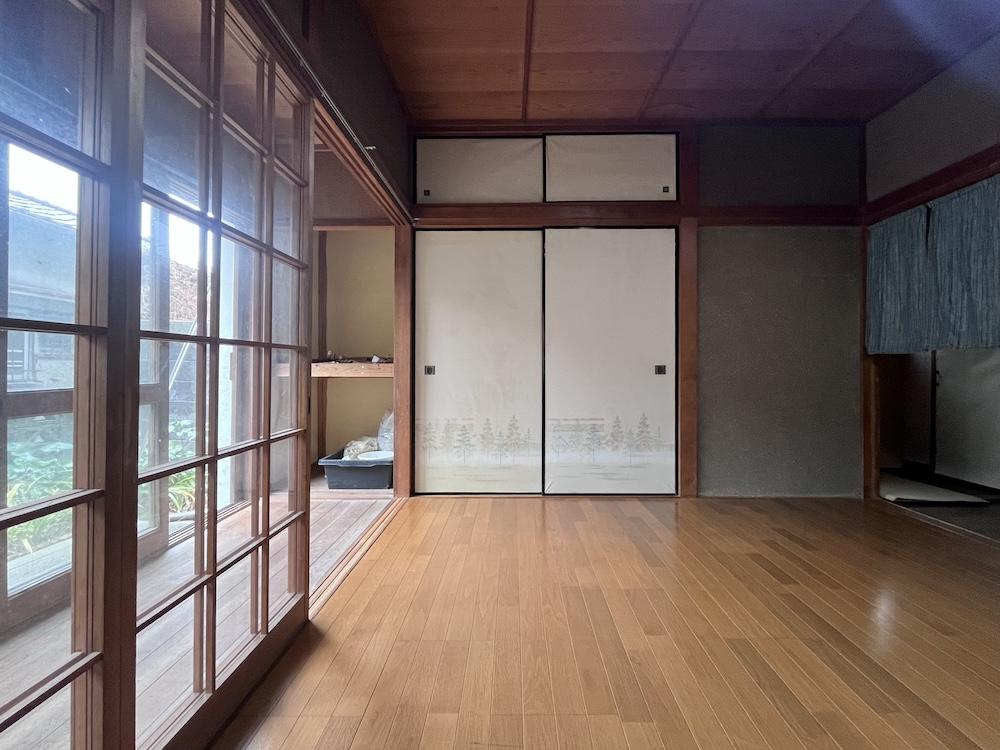 神戸市長田区西山町の売買物件/居間の別アングル