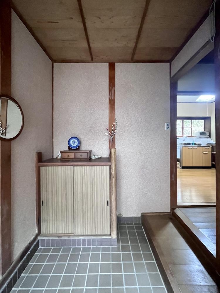 神戸市長田区西山町の売買物件/玄関内