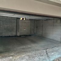 神戸市灘区六甲山町の売買物件/シャッター付きの駐車場有