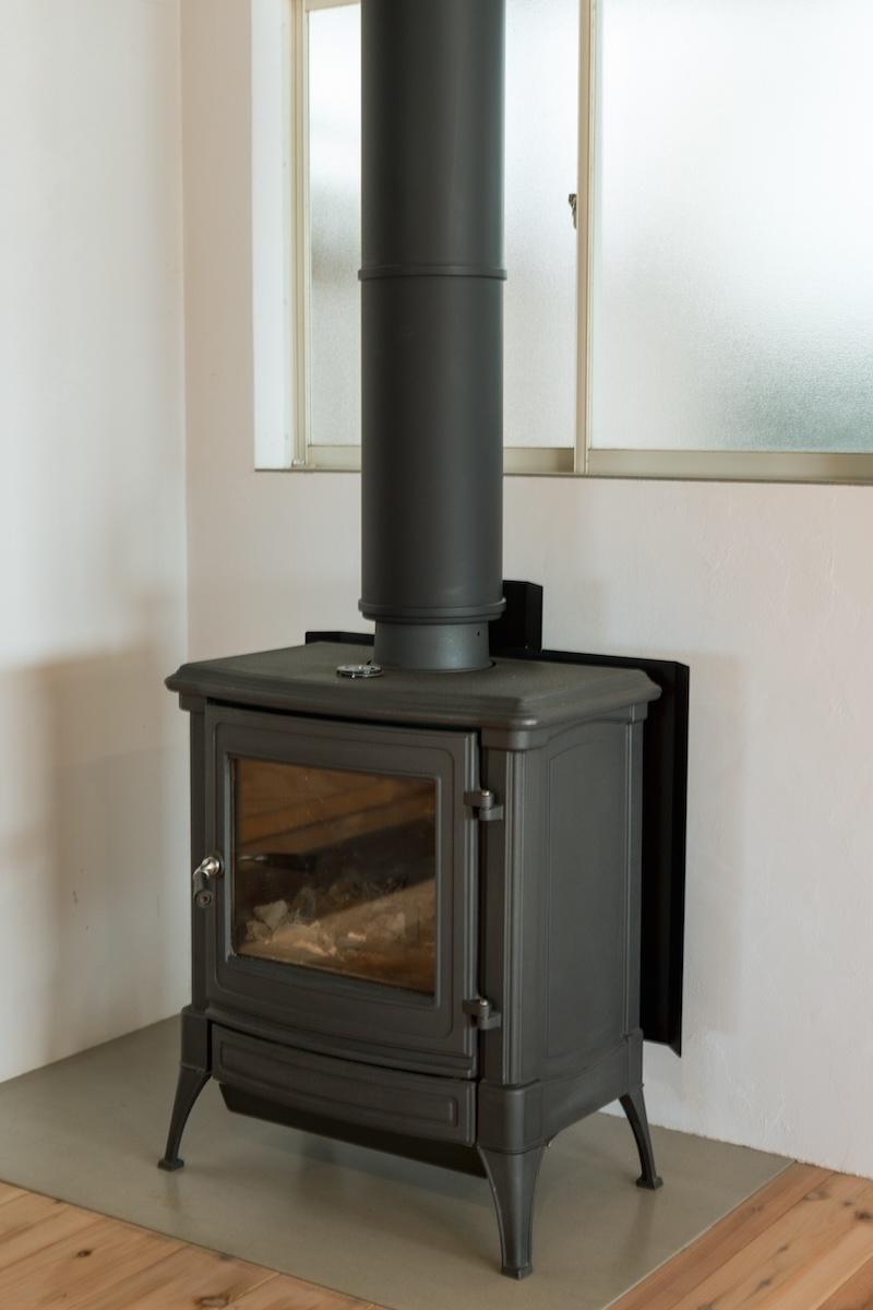 神戸市北区淡河町勝雄の売買物件/やっぱり古民家には薪ストーブが似合う