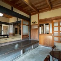 神戸市北区淡河町勝雄の売買物件/玄関土間がちょっとした応接間に