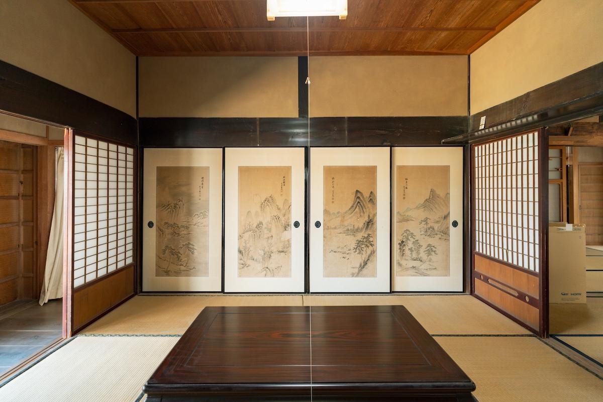 神戸市北区淡河町勝雄の売買物件/襖も年代物です