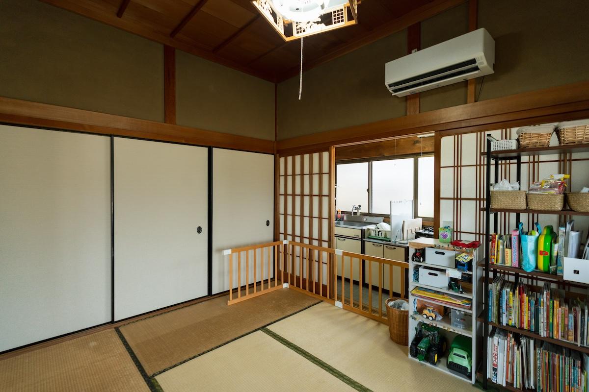 神戸市北区淡河町勝雄の売買物件/離れは和室が2間のシンプルな構成