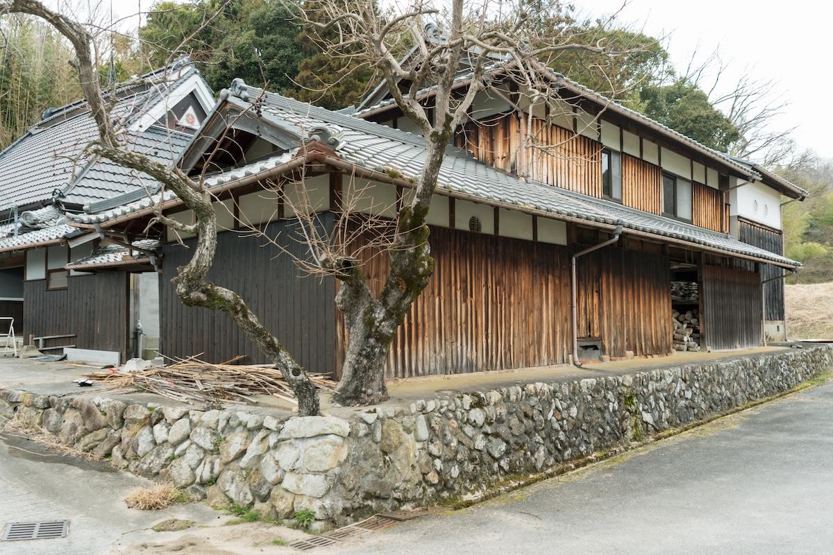 神戸市北区淡河町勝雄の売買物件/この渋い佇まいよ