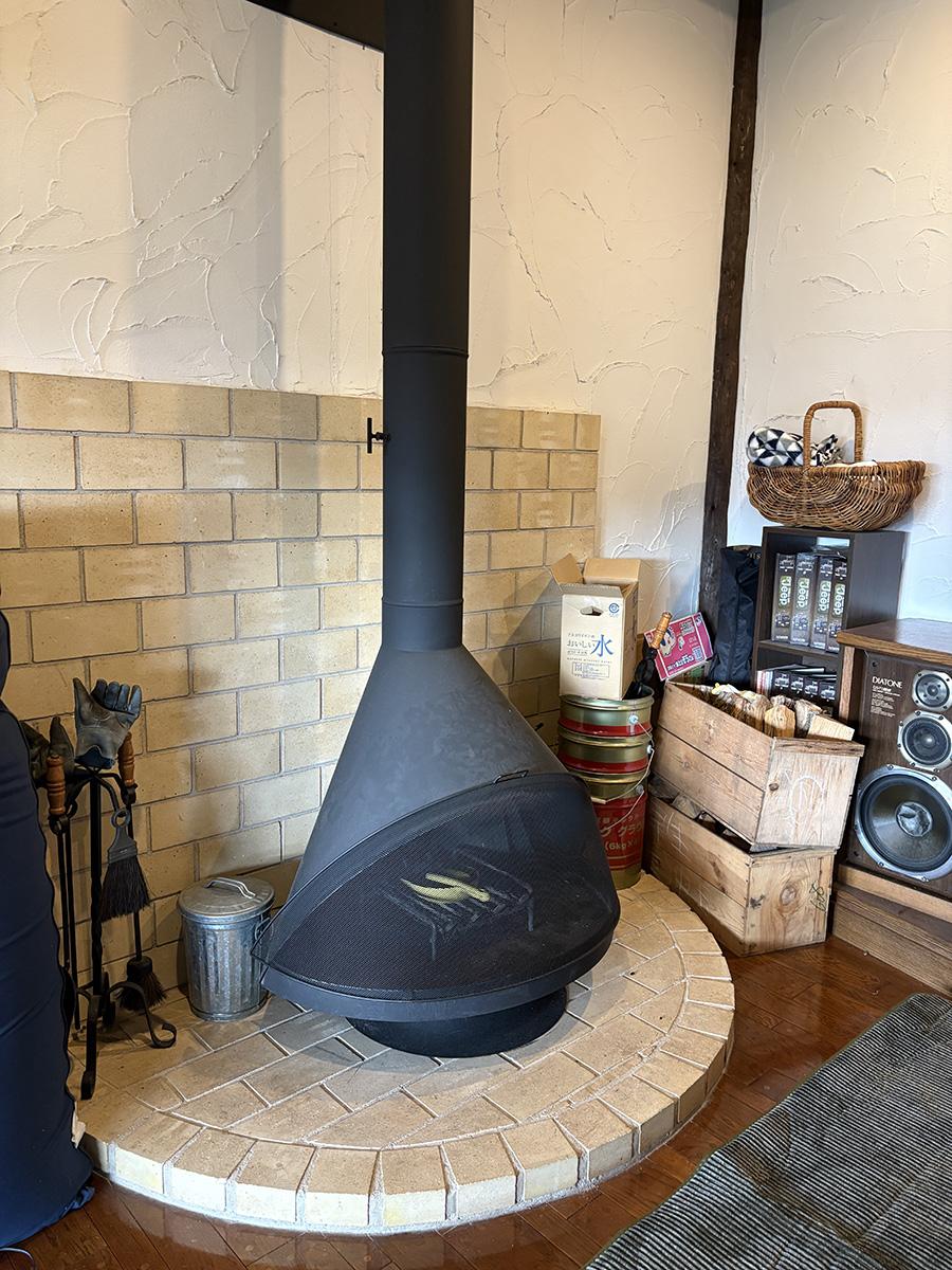 佐用郡佐用町下徳の売買物件/かっこいい海外製の薪ストーブ