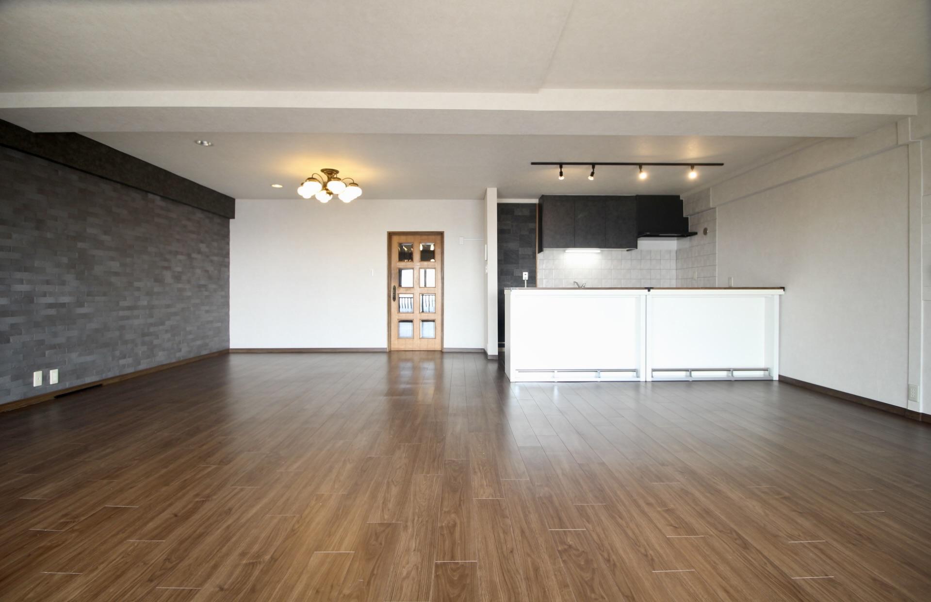 神戸市東灘区御影山手の賃貸物件/LDKはゆとりの約30帖。