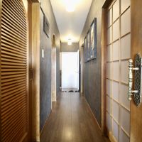 神戸市東灘区御影山手の賃貸物件/味のあるレトロな建具。