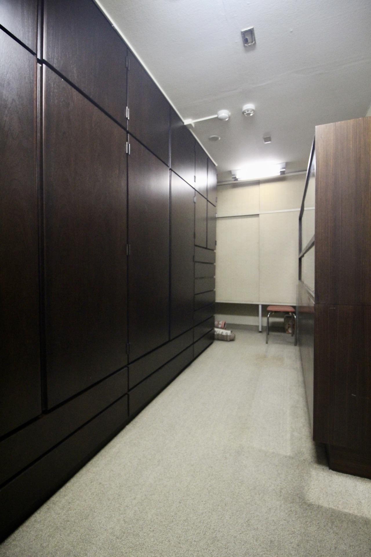 芦屋市平田町の売買物件/収納力抜群の納戸。