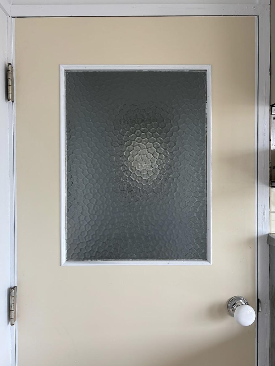 加古郡播磨町北本荘の賃貸物件/塗装してかわいくなったレトロな建具