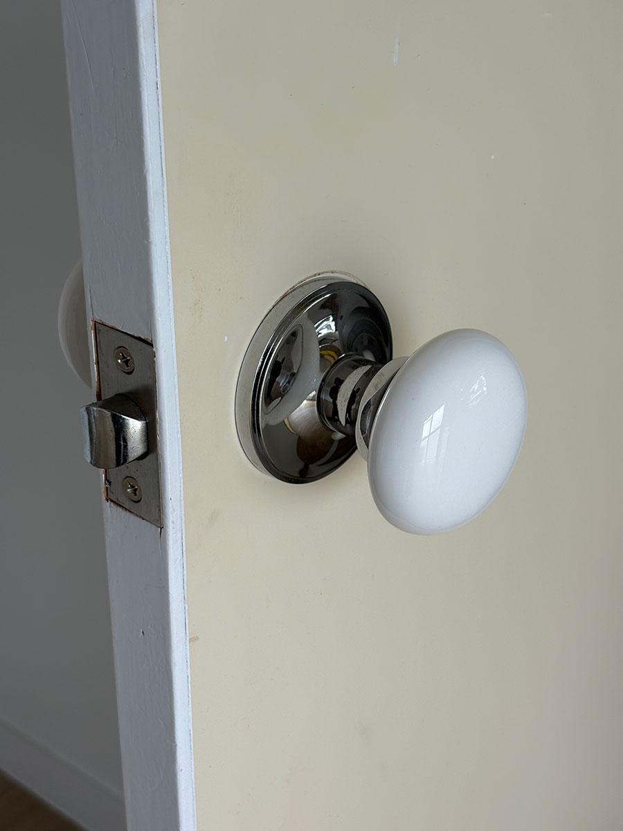 加古郡播磨町北本荘の賃貸物件/白いノブがかわいい