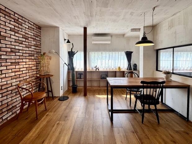 神戸市兵庫区荒田町の賃貸物件/小さな窓からは明るい光が差し込みます