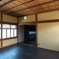 三田市三田町の賃貸物件/特徴的な窓から明るい光が差します