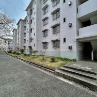 神戸市垂水区塩屋町の賃貸物件/団地の外観。