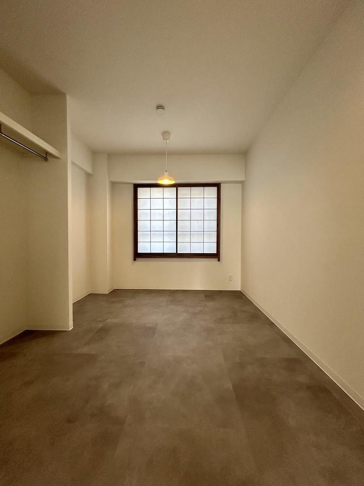 神戸市垂水区塩屋町の賃貸物件/個室の窓は二重サッシなので防音断熱効果◎