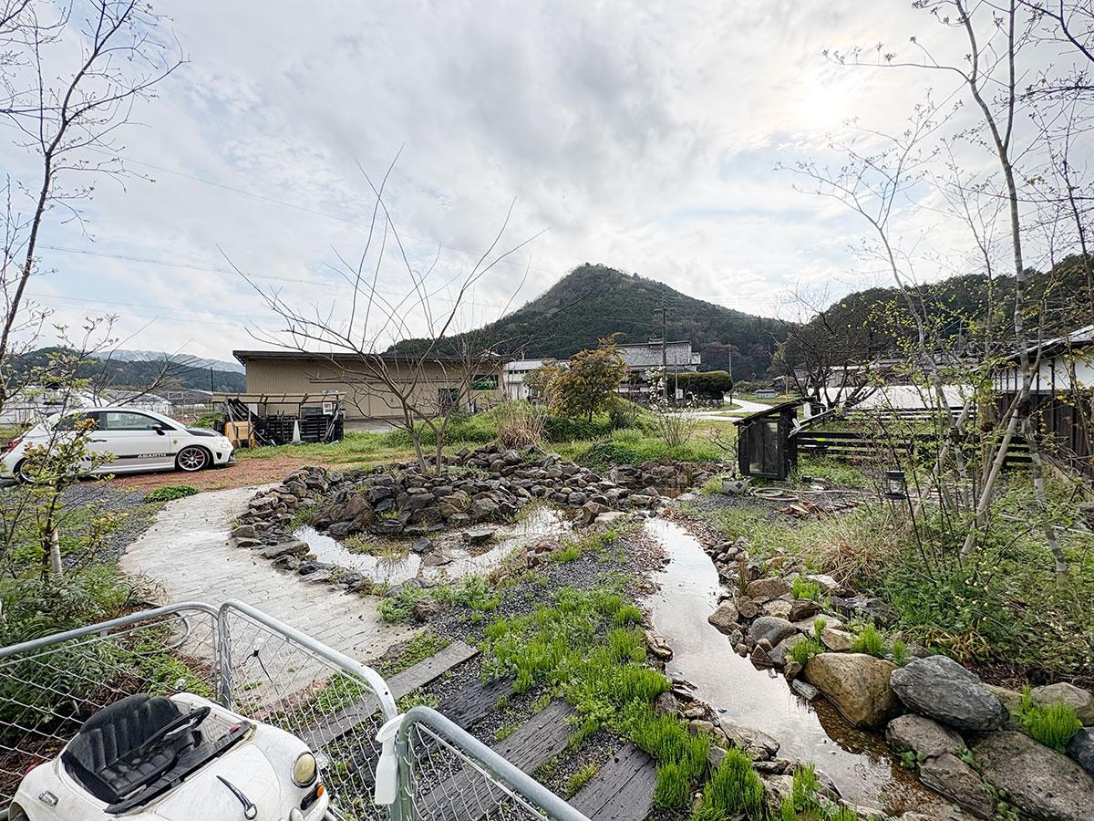 丹波篠山市北嶋の売買物件/ひろーい庭