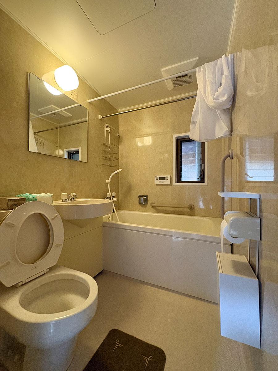 丹波篠山市北嶋の売買物件/母屋にはユニットバスがあります