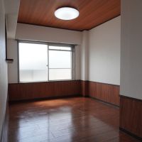 西宮市南越木岩町の賃貸物件/キッチンの裏にもゆとりある空間