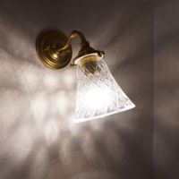 西宮市南越木岩町の賃貸物件/壁に落ちる光までいい照明