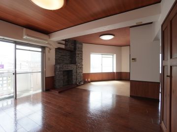 西宮市南越木岩町の賃貸物件/山荘気分で暮らす