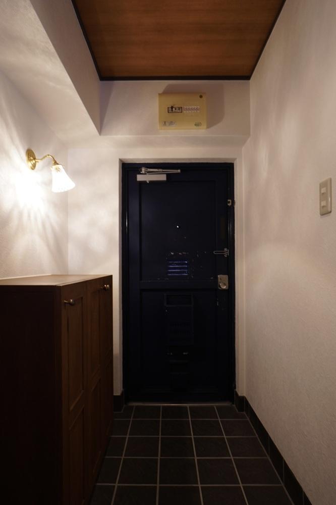 西宮市南越木岩町の賃貸物件/入口から雰囲気あり