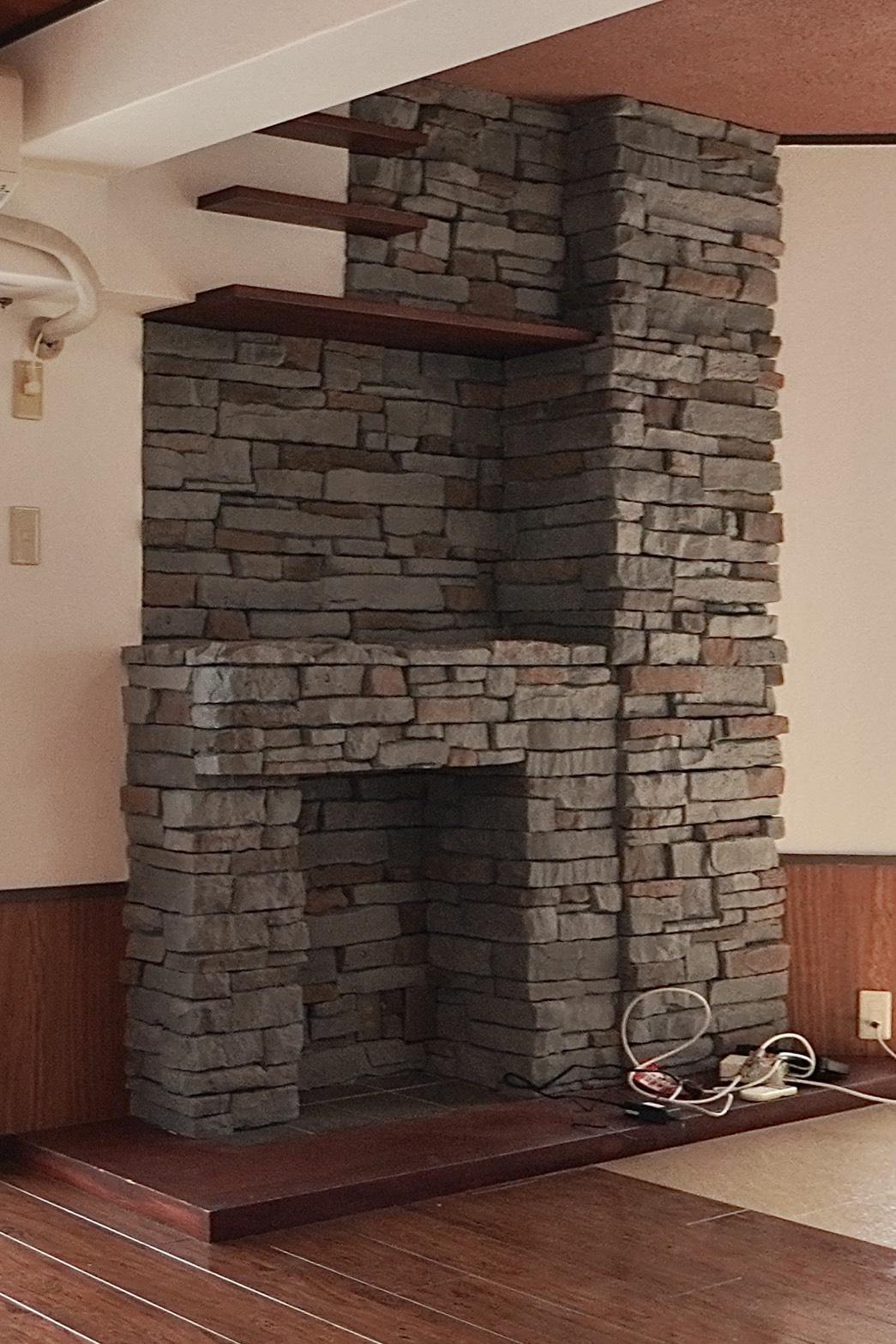 西宮市南越木岩町の賃貸物件/家具や照明、本を置いて、この部屋の見せ場に