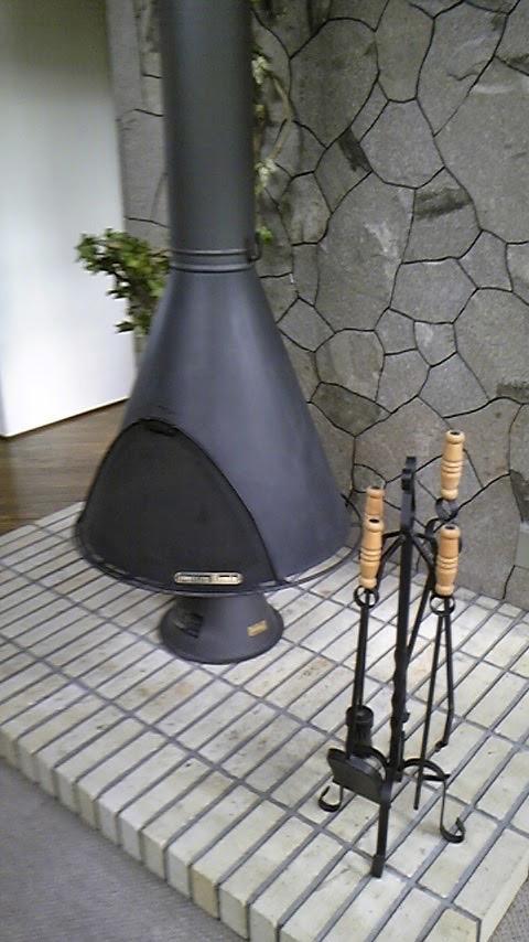 西宮市山口町船坂の売買物件/冬の主役暖炉はカナダ製