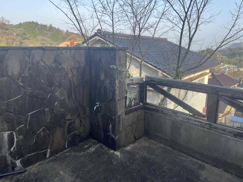 西宮市山口町船坂の売買物件/バルコニーで朝食を