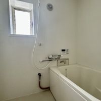 神戸市須磨区高倉台の売買物件/2022年に水回りを一新。お風呂も清潔感があります。