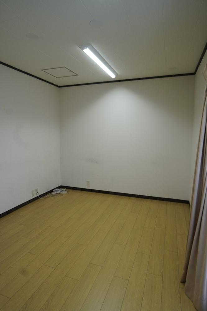 神戸市中央区北野町の賃貸物件/こちらはコンパクトな洋室。