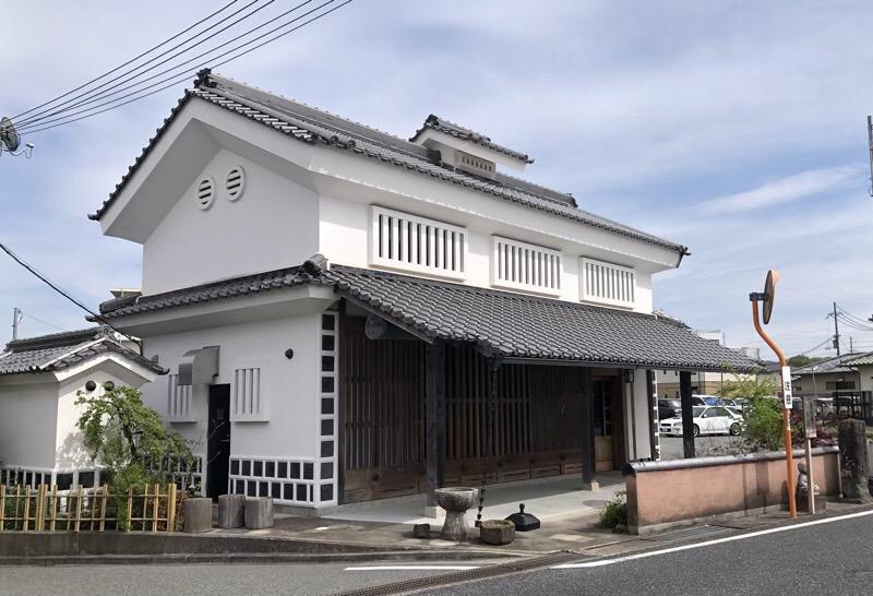 三木市大塚の売買物件/通りからよく見える位置にあります