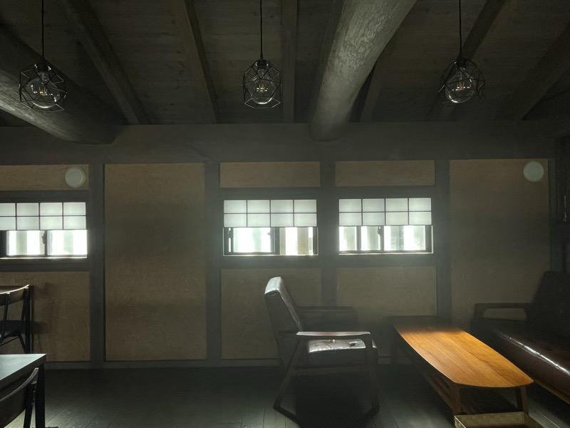 三木市大塚の売買物件/２階部分、町屋の特徴である「虫籠窓（むしこまど）」も