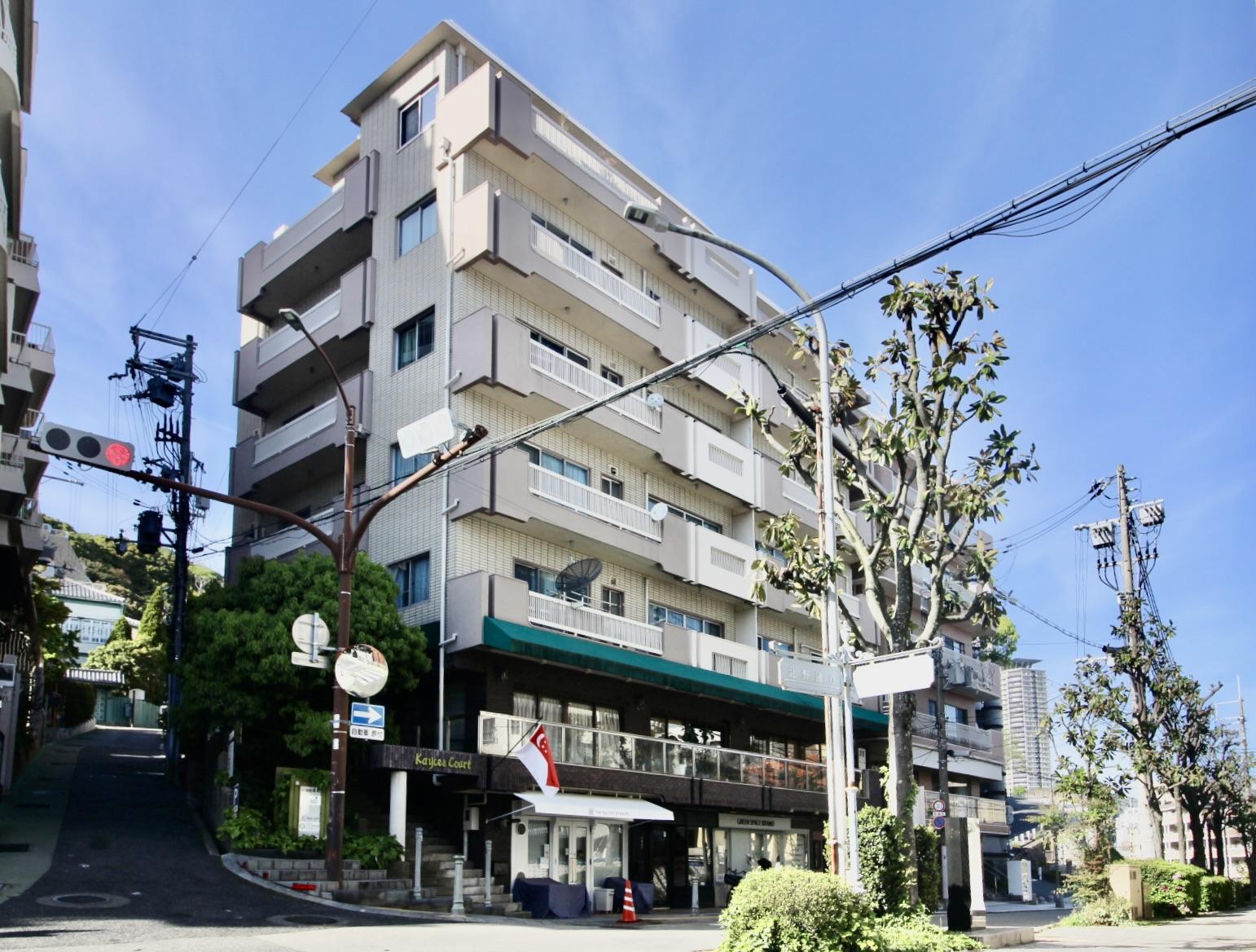 神戸市中央区北野町の売買物件/北野らしい、異国の気配が漂う佇まい。